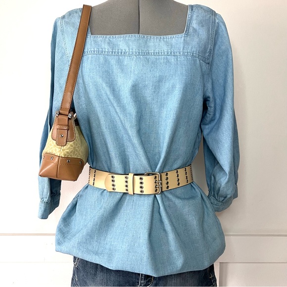 Time & Tru Boho pullover Square / Boat neckline Chambray Jean Top - Medium - Picture 8 of 9